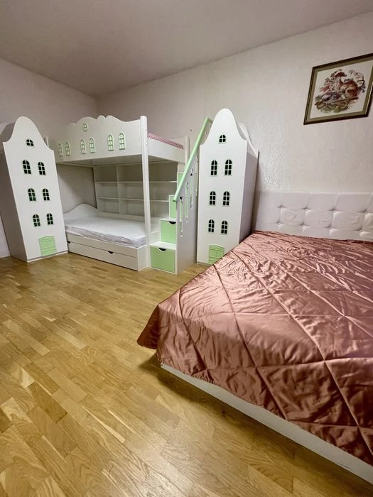 Продажа 2х комнатной квартиры 85 кв. Киев Голосеевский пр. Н