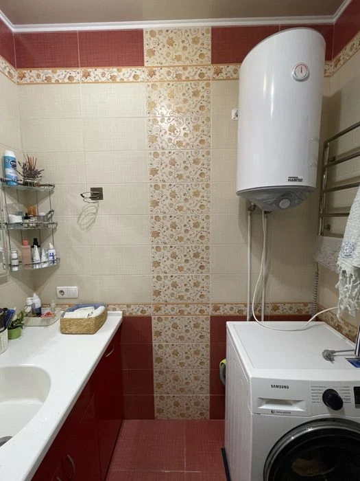 Продажа 2х комнатной квартиры 85 кв. Киев Голосеевский пр. Н