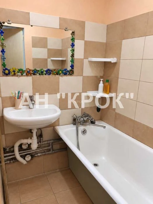 Продаж 3-к квартири !!