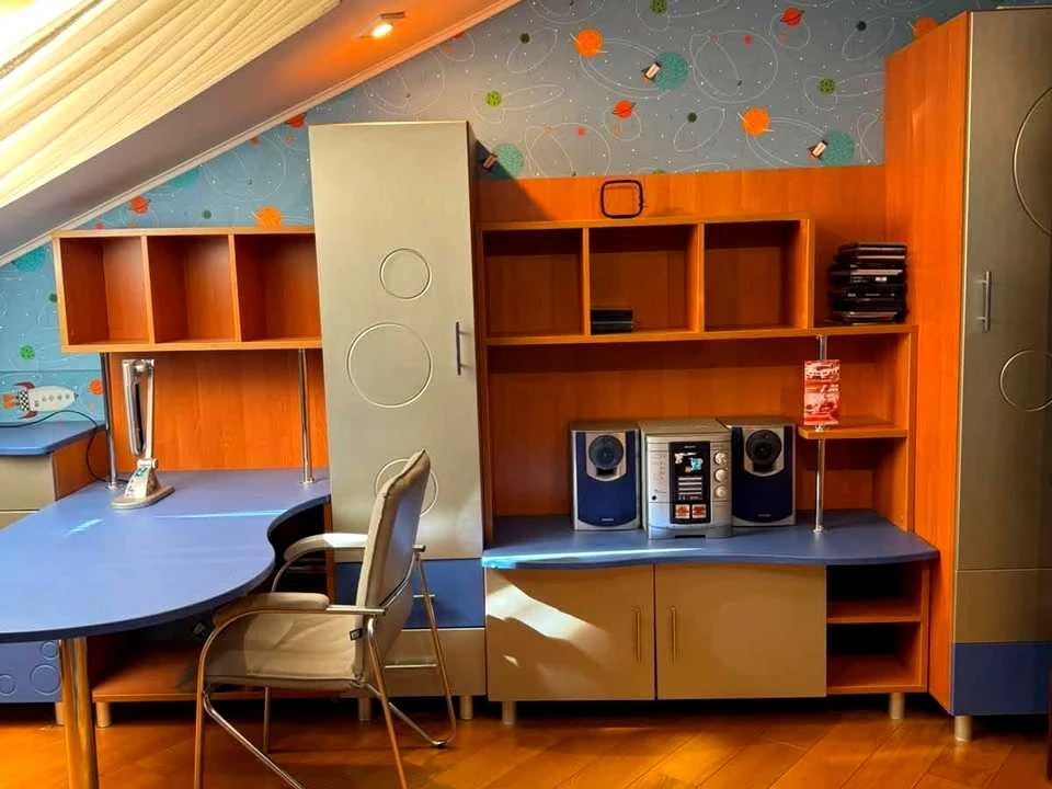 Квартира. Ужгород, Вишнева вул. (Поліни Осипенко)