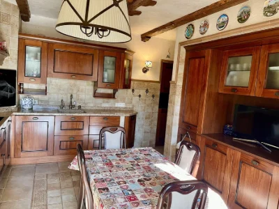 Особлива 4 кімнатна квартира у Новому Світі 158 м²