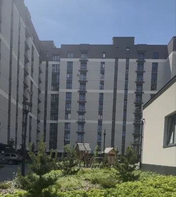 Однокімнатна квартира 42 м² біля парку та озера / Знижки для
