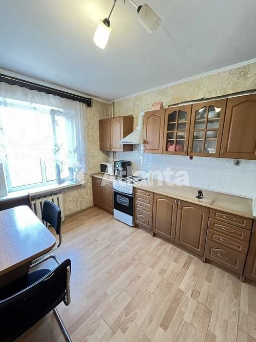 Продаж! Однокімнатна квартира з ремонтом, меблями та техніко