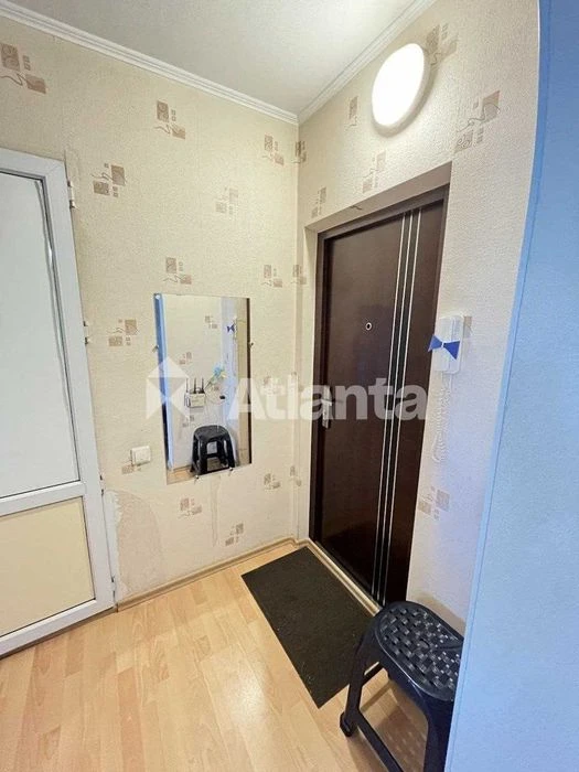 Продаж! Однокімнатна квартира з ремонтом, меблями та техніко