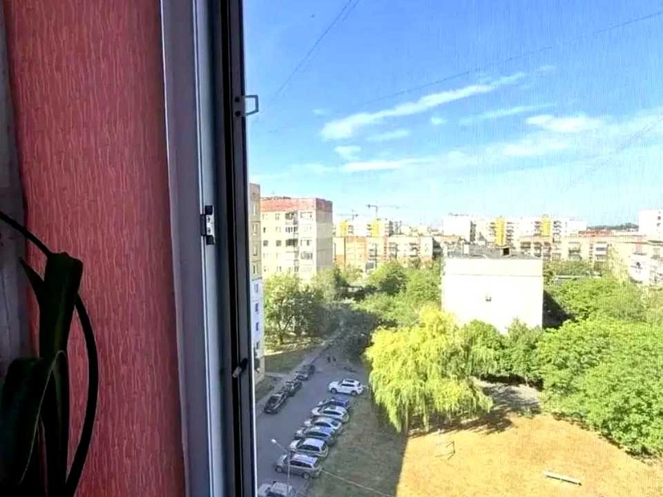 Квартира. Ужгород, Героїв 128-ї Бригади вул. (8 Березня)