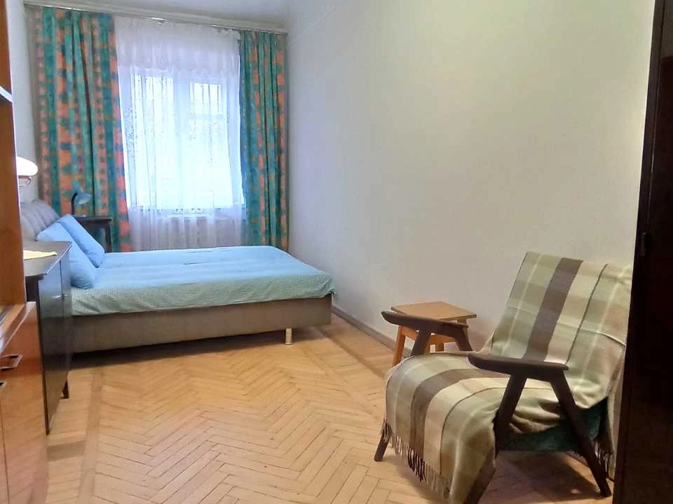 Квартира. Київ, Євгена Коновальця вул. (Щорса)