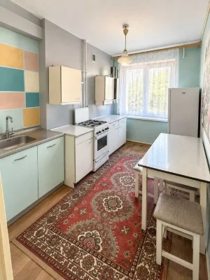 Продаю 3х комнатную квартиру на Дзержинского