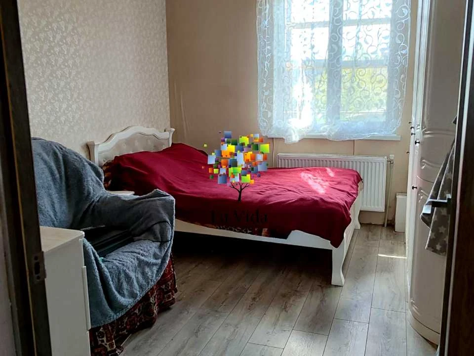 Будинок. Київ, 2-га Приозерна
