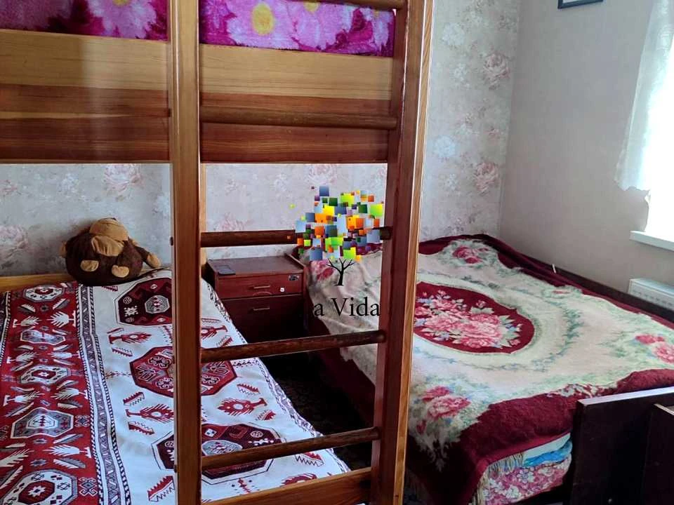 Будинок. Київ, 2-га Приозерна
