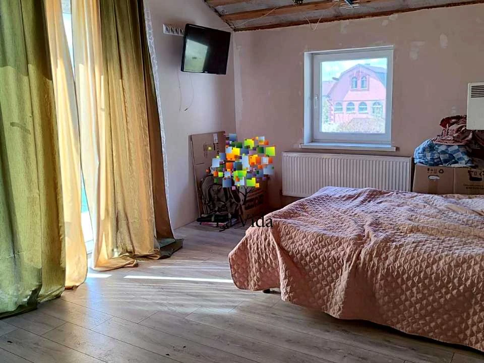Будинок. Київ, 2-га Приозерна