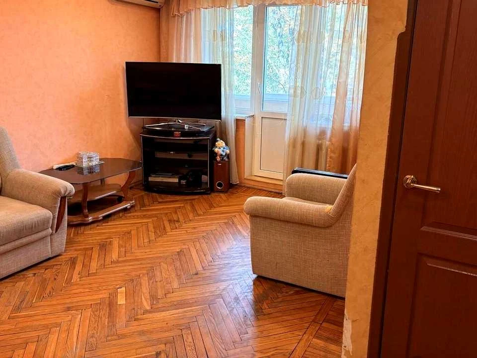 Квартира. Харків, Каденюка вул. (Танкопія)