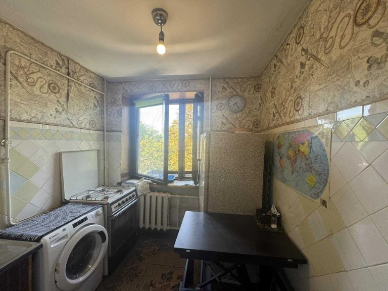 3-кімнатна квартира в цегляному спецпроекті на вул Люстдорфс