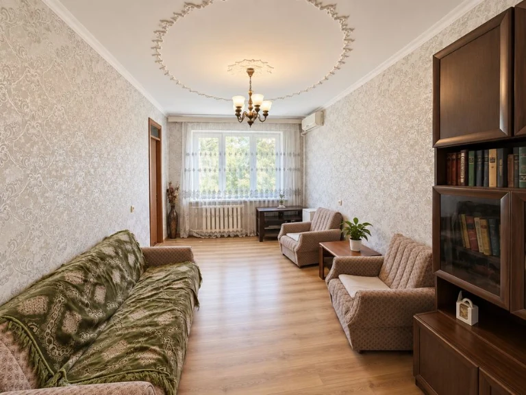 4-кімнатна квартира 97,5 м² на Корольова, Київський район