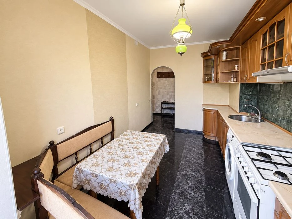 4-кімнатна квартира 97,5 м² на Корольова, Київський район