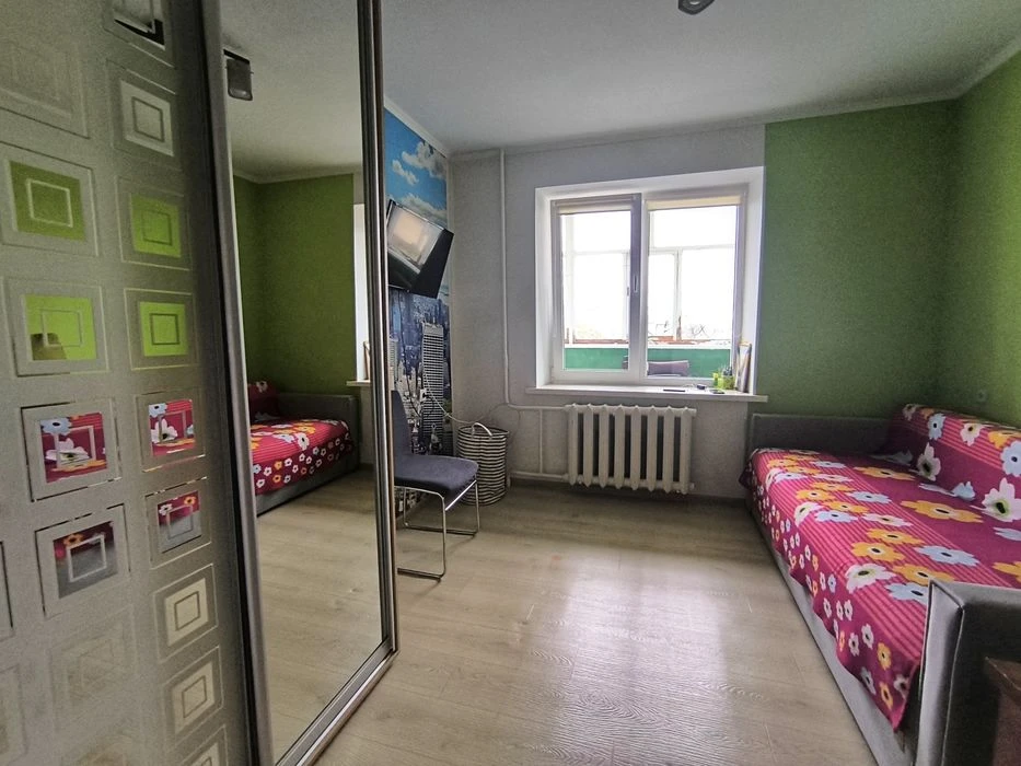 Продається 3 кім квартира Крошня цегла