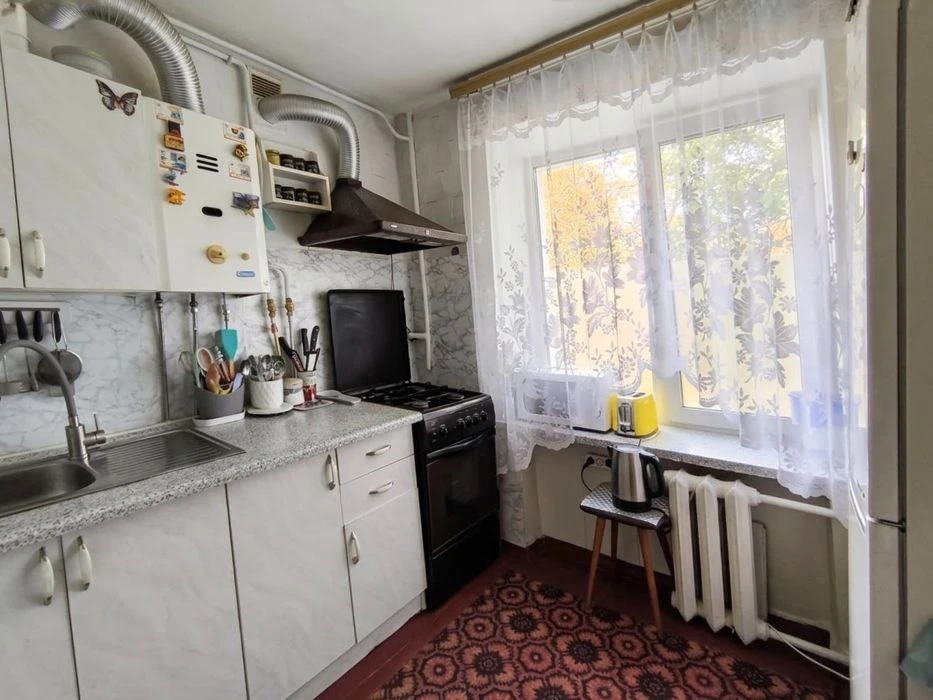 3 кімн.квартира, вул. Східна, середній поверх