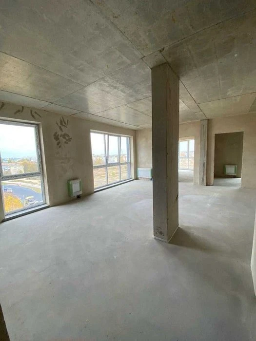 3-кімнатна квартира 90 м² з автономним газом у Басовому Схил