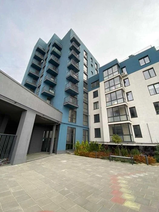3-кімнатна квартира 90 м² з автономним газом у Басовому Схил