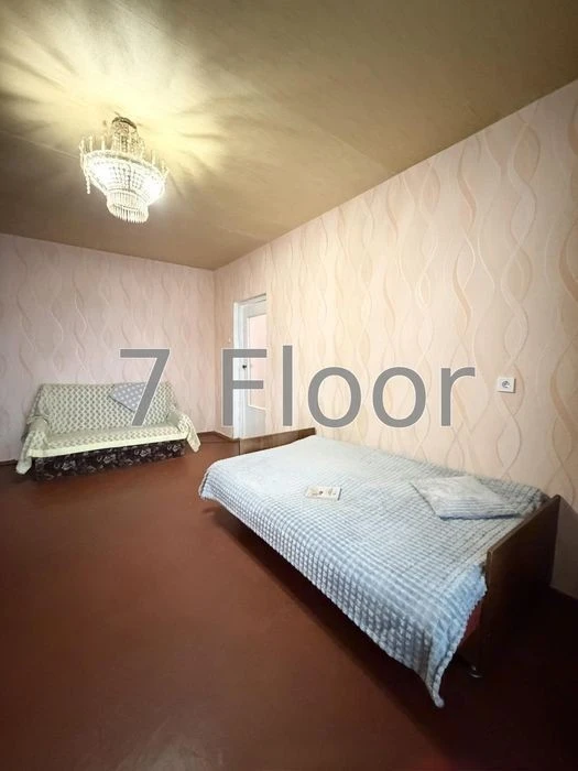 For sale 1-room apartment Troeschyna Balzaka Shopping Center Metro area