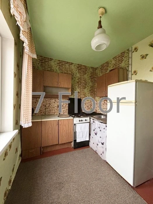For sale 1-room apartment Troeschyna Balzaka Shopping Center Metro area