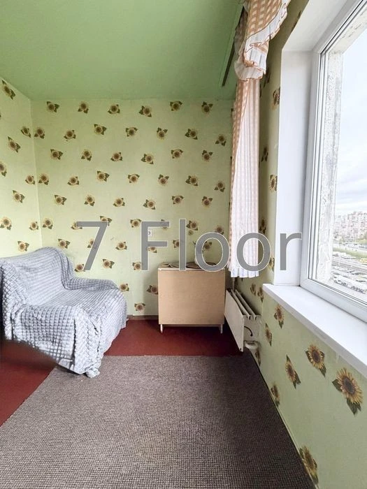 For sale 1-room apartment Troeschyna Balzaka Shopping Center Metro area