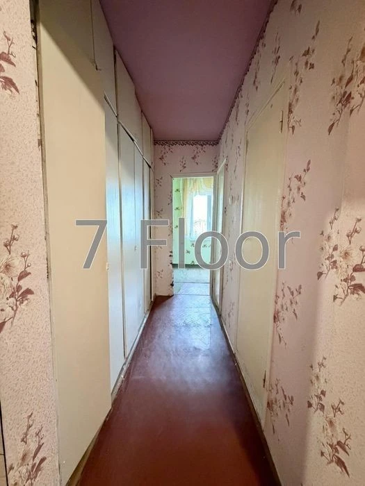 For sale 1-room apartment Troeschyna Balzaka Shopping Center Metro area
