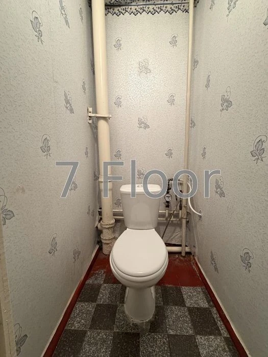 For sale 1-room apartment Troeschyna Balzaka Shopping Center Metro area