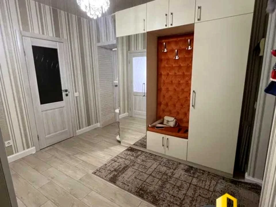 Квартира. Львів, Богдана Хмельницького  вул., (Будинок 1)