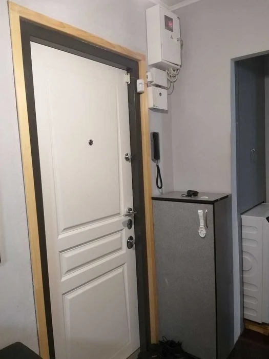 Продам уютную 3 ком квартиру Красный Камень  ул Коробова