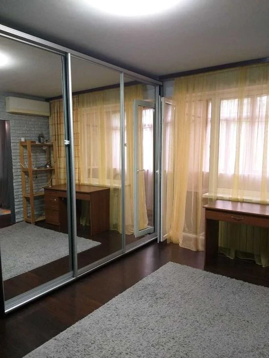 Продам уютную 3 ком квартиру Красный Камень  ул Коробова
