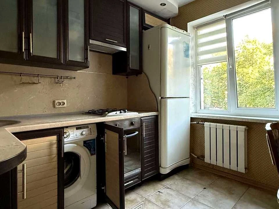 Квартира. Київ, Голосіївський просп. (40-річчя Жовтня), 122к