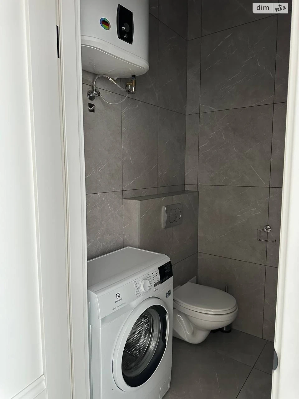 Продаж Квартира Середній Фонтан
