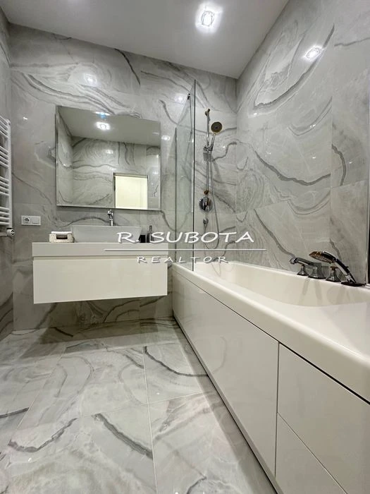 3.к. студия ЖК Комфорт Сити Люкс 110м2 пр. Кирова Кировский