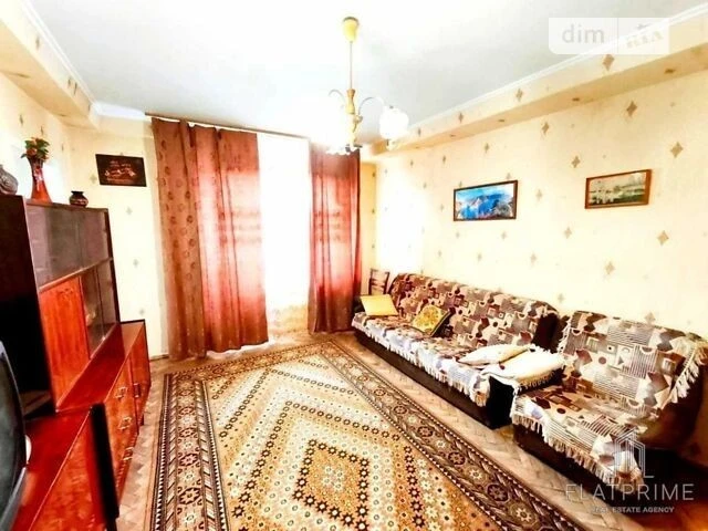 Продаж 3к квартири 62 кв. м на вул. Дмитрівська (Куренівка)