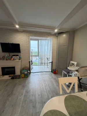 Пропозиція продажу великої(69 м.кв.) 1 кімнатної квартири на