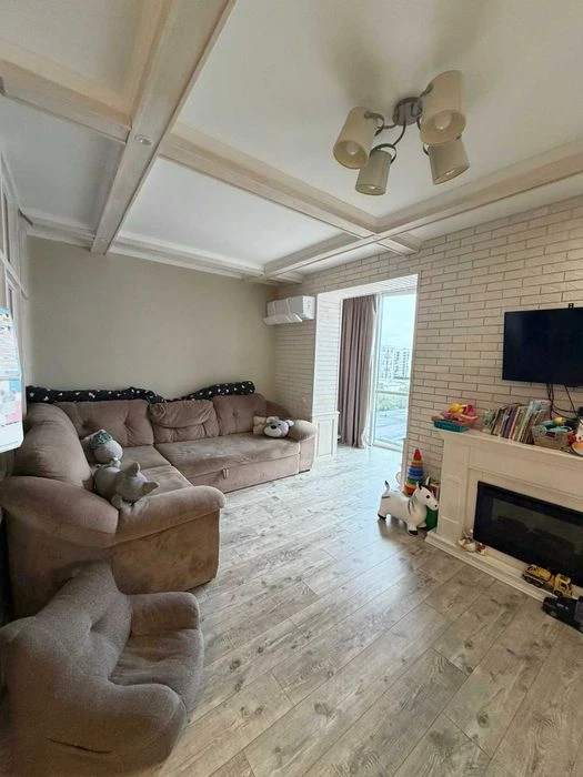 Пропозиція продажу великої(69 м.кв.) 1 кімнатної квартири на