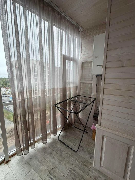 Пропозиція продажу великої(69 м.кв.) 1 кімнатної квартири на
