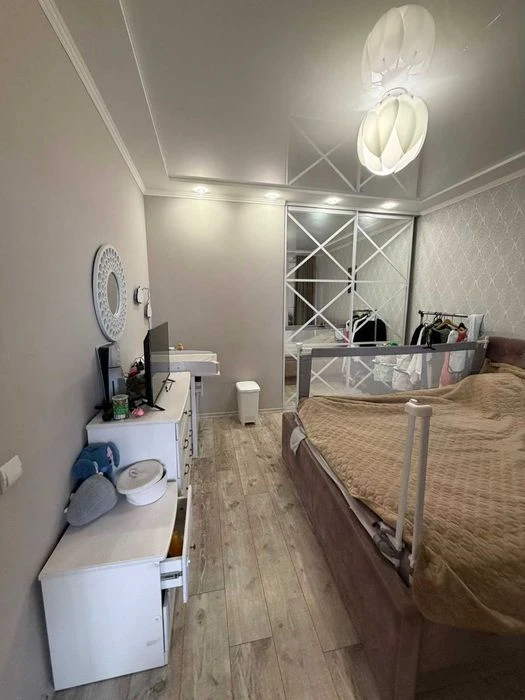 Пропозиція продажу великої(69 м.кв.) 1 кімнатної квартири на