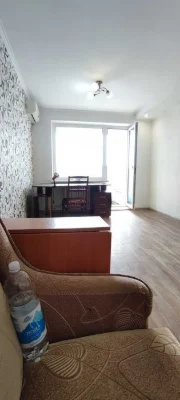Продам 2к квартиру з ремонтом на Парусі.