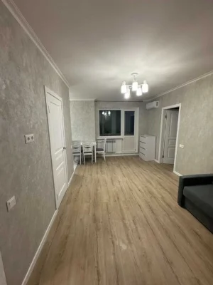 Продаж 2-кімнатної квартири вул. Авіаконструктора Антонова 1