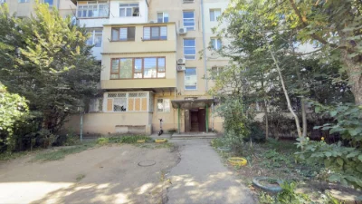 Продам 2 кімнатну квартиру на Черемушках вул Іцхака Рабіна