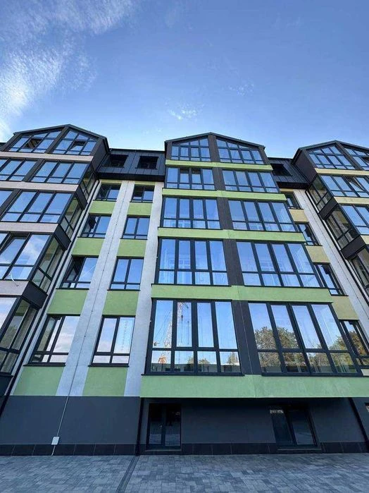 Трехкомнатная квартира в ЖК Акварель 7 Слободская 112м² Укры