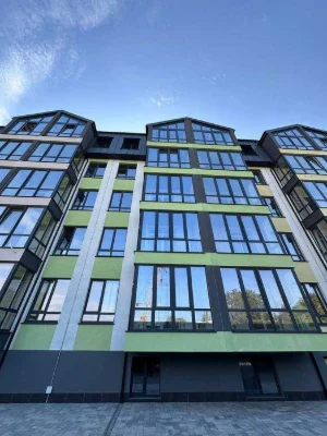 Трехкомнатная квартира в ЖК Акварель 7 Слободская 112м² Укры