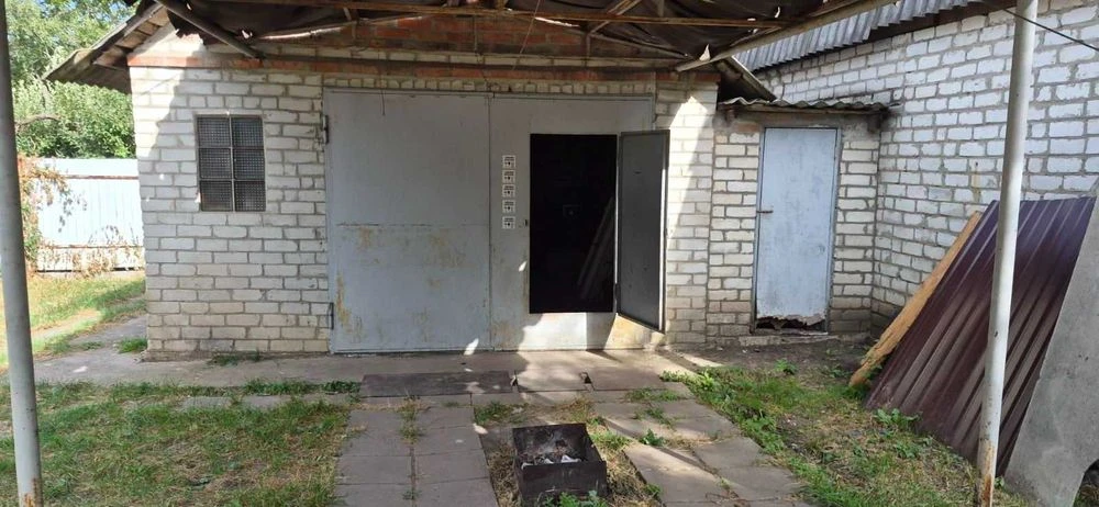 Продам пів будинку на Філіповці.