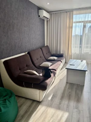 Продаётся 2 ком. кв ул. Проспект Соборный в Александровском