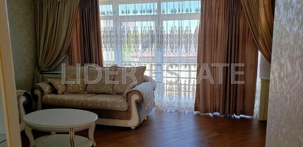 Продаж 2-поверхового таунхауса в Ужгороді: 3 кімнати, 150 м²