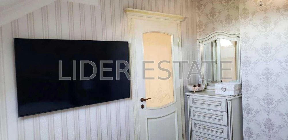 Продаж 2-поверхового таунхауса в Ужгороді: 3 кімнати, 150 м²