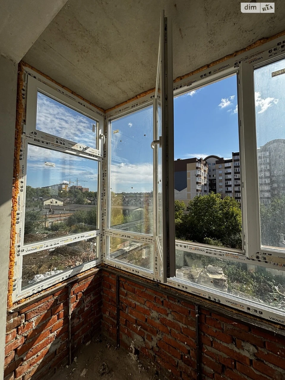 Продаж Квартира Виставка