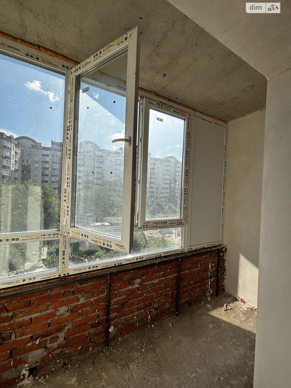 Продаж Квартира Виставка