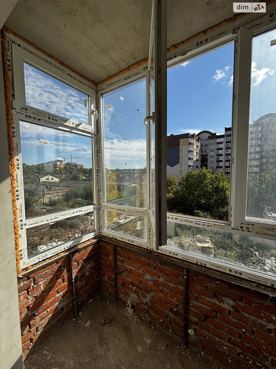 Продаж Квартира Виставка